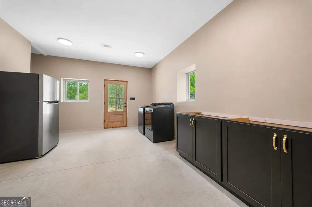 3875 Poor Robin RD Sylvania, GA 30467