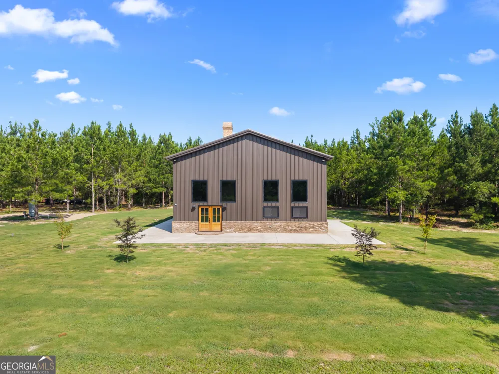 3875 Poor Robin RD Sylvania, GA 30467