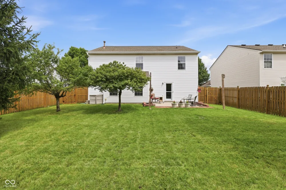 77 Fillmore Way Westfield, IN 46074