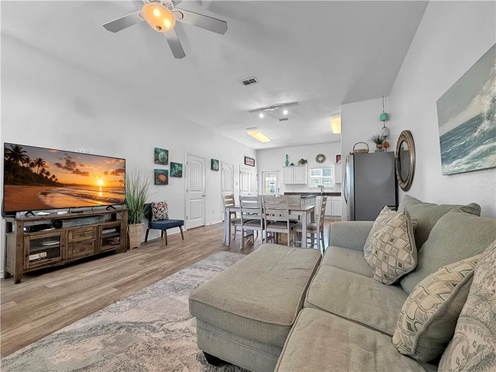 15232 Beach Way Drive Corpus Christi, TX 78418