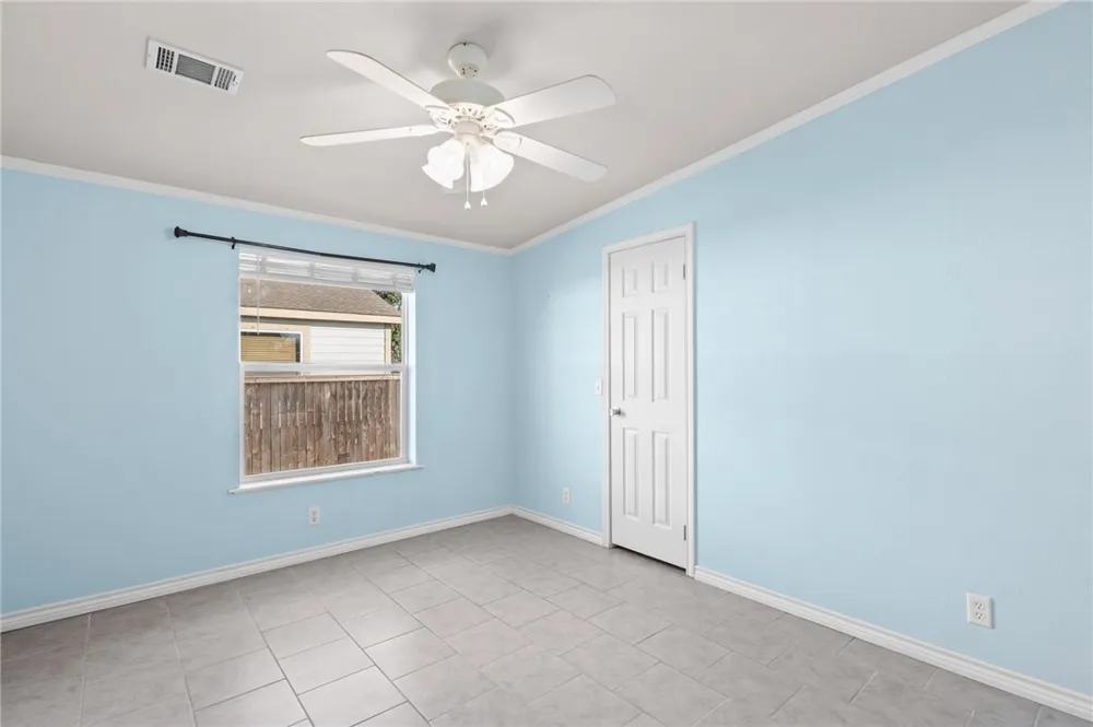 1510 Oak Harbor Drive Corpus Christi, TX 78418