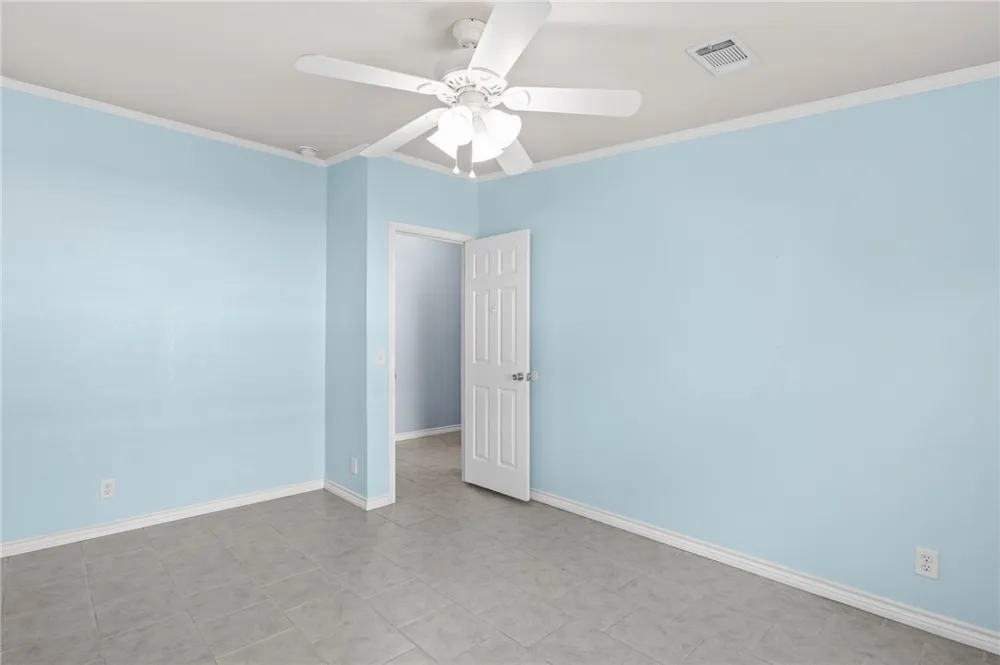 1510 Oak Harbor Drive Corpus Christi, TX 78418