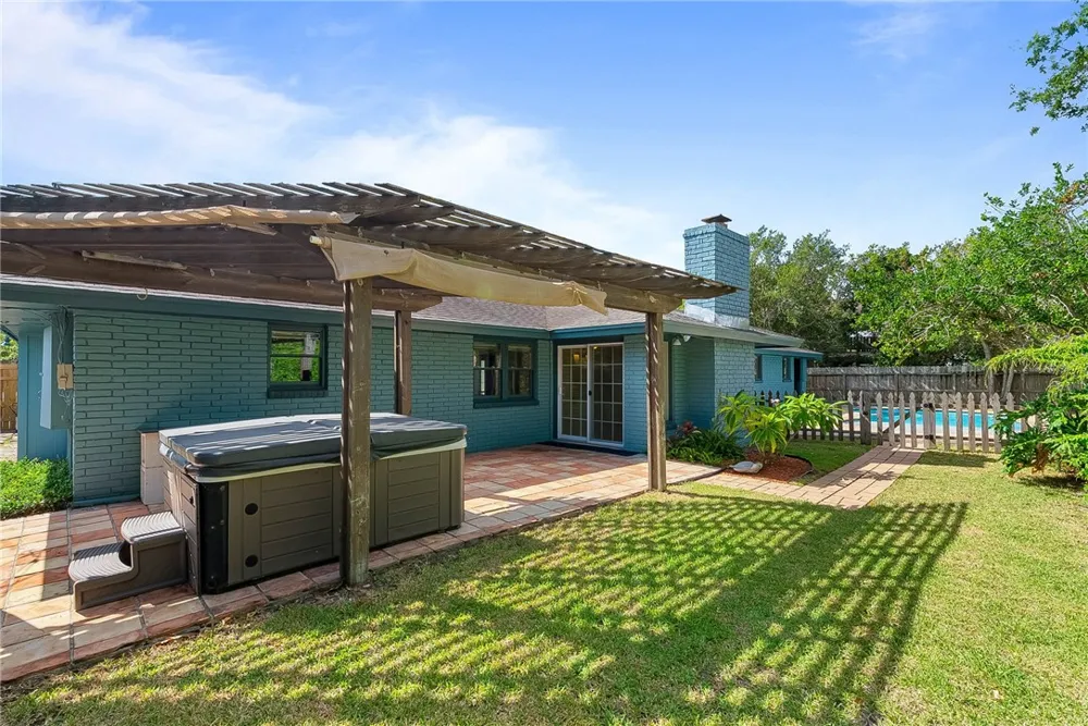 332 Poenisch Drive Corpus Christi, TX 78412