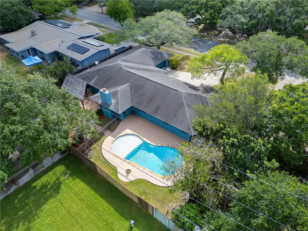 332 Poenisch Drive Corpus Christi, TX 78412