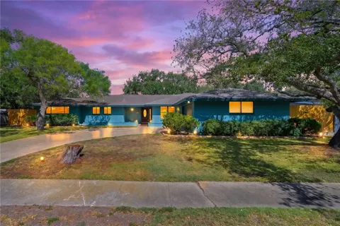 332 Poenisch Drive