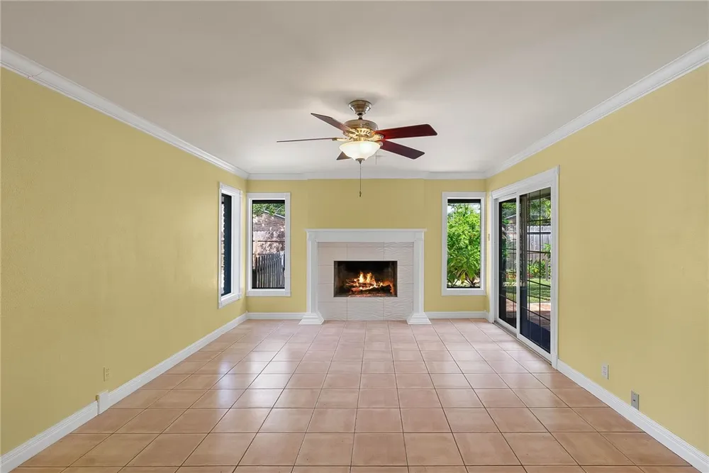 332 Poenisch Drive Corpus Christi, TX 78412
