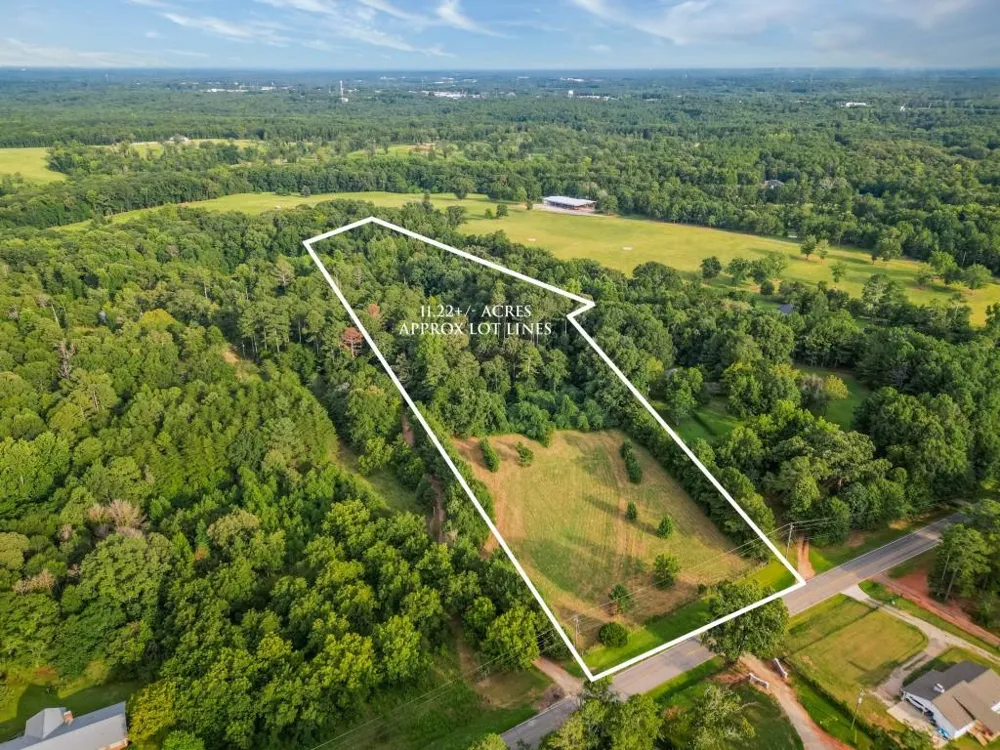 2045 Cleveland Road Bogart, GA 30622