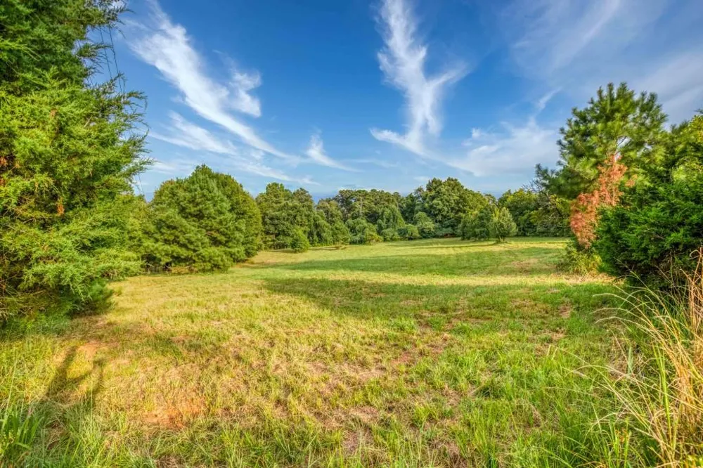 2045 Cleveland Road Bogart, GA 30622