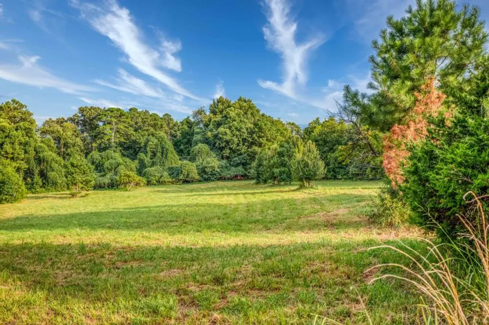 2045 Cleveland Road Bogart, GA 30622