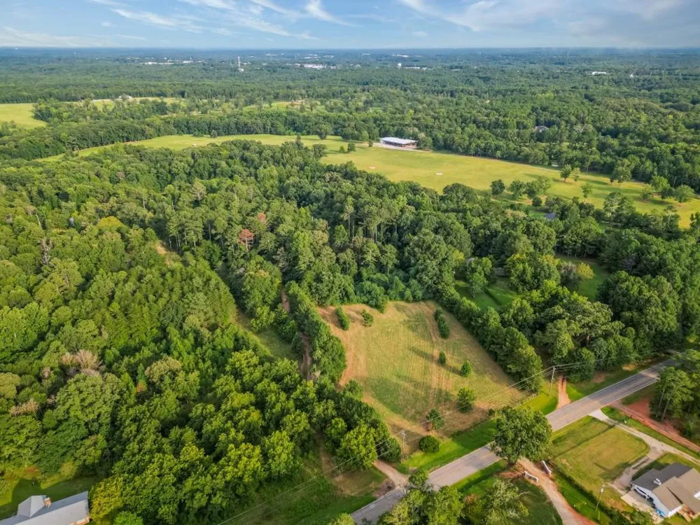 2045 Cleveland Road Bogart, GA 30622