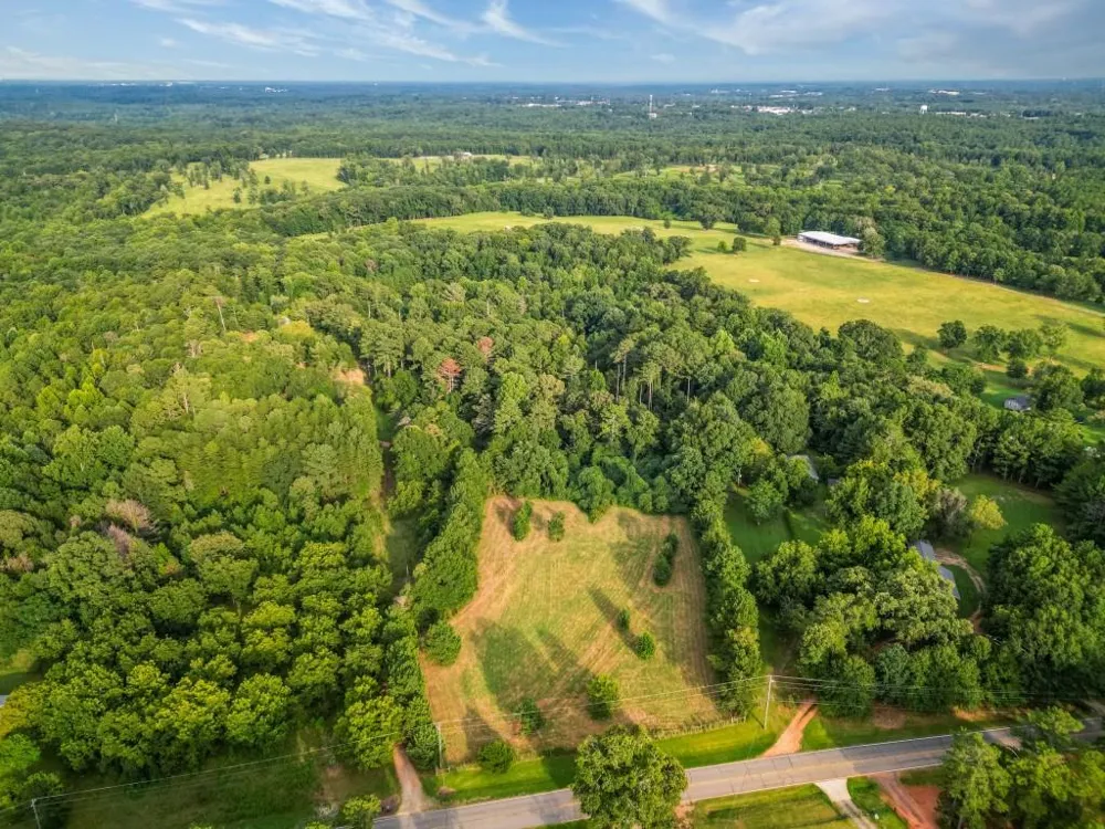 2045 Cleveland Road Bogart, GA 30622