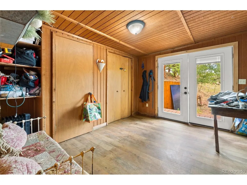 242 Poplar Lane Guffey, CO 80820