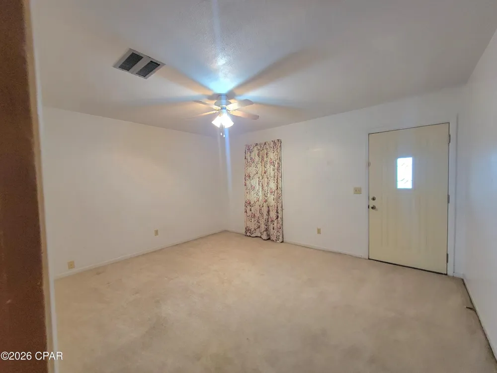 5081 8th Avenue Malone, FL 32445