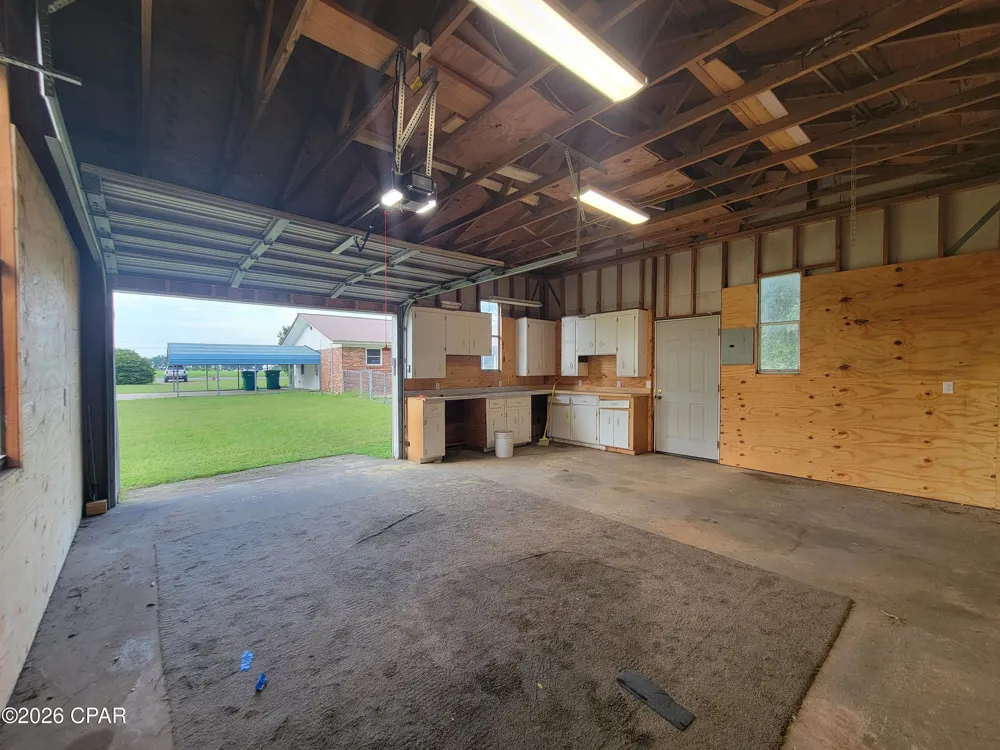 5081 8th Avenue Malone, FL 32445