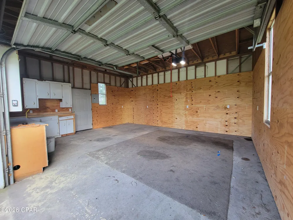 5081 8th Avenue Malone, FL 32445