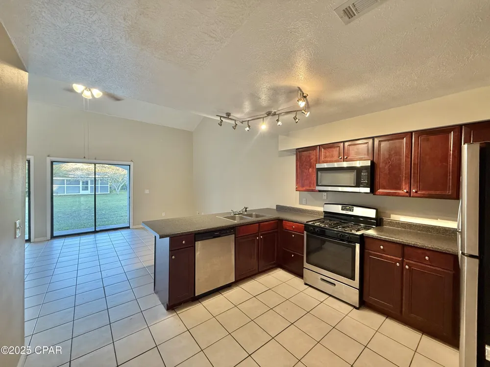 519 S Highway 22 A Panama City, FL 32404