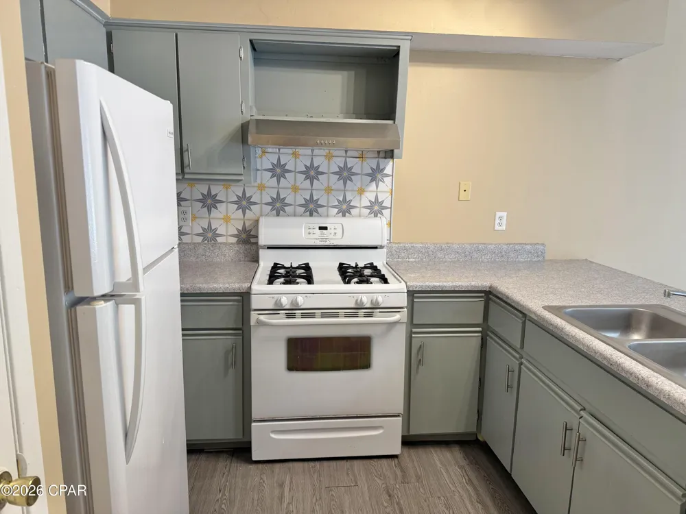 517 S Highway 22 A Panama City, FL 32404