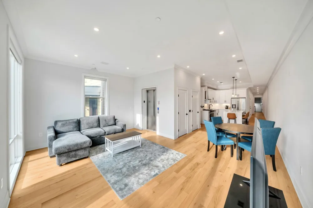 136 35TH ST Union City, NJ 07087