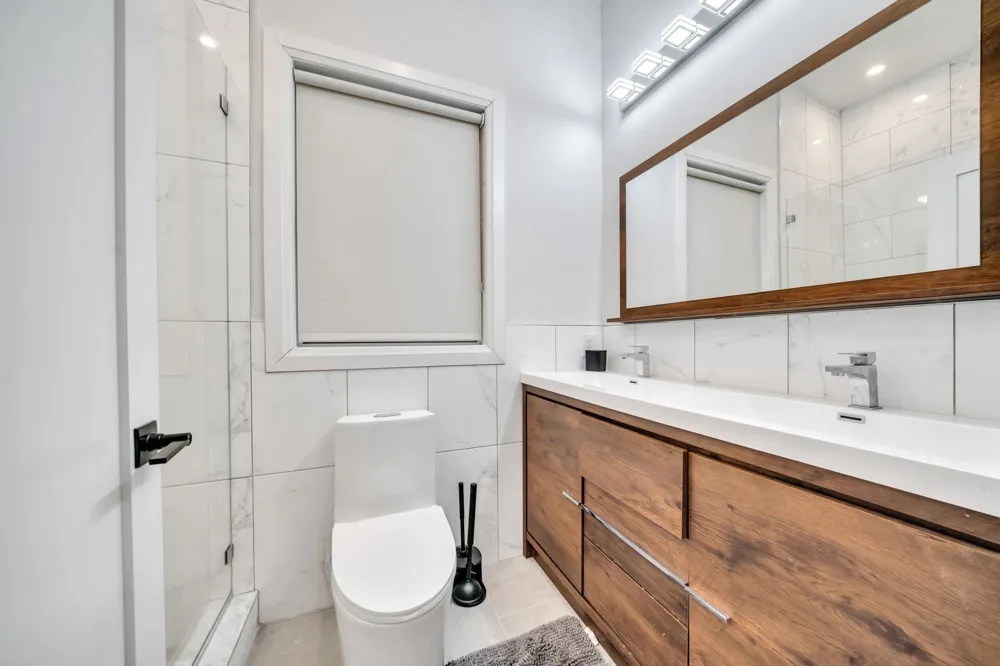 136 35TH ST Union City, NJ 07087
