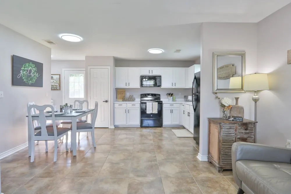 4002 Avenue N 1/2 Santa Fe, TX 77510