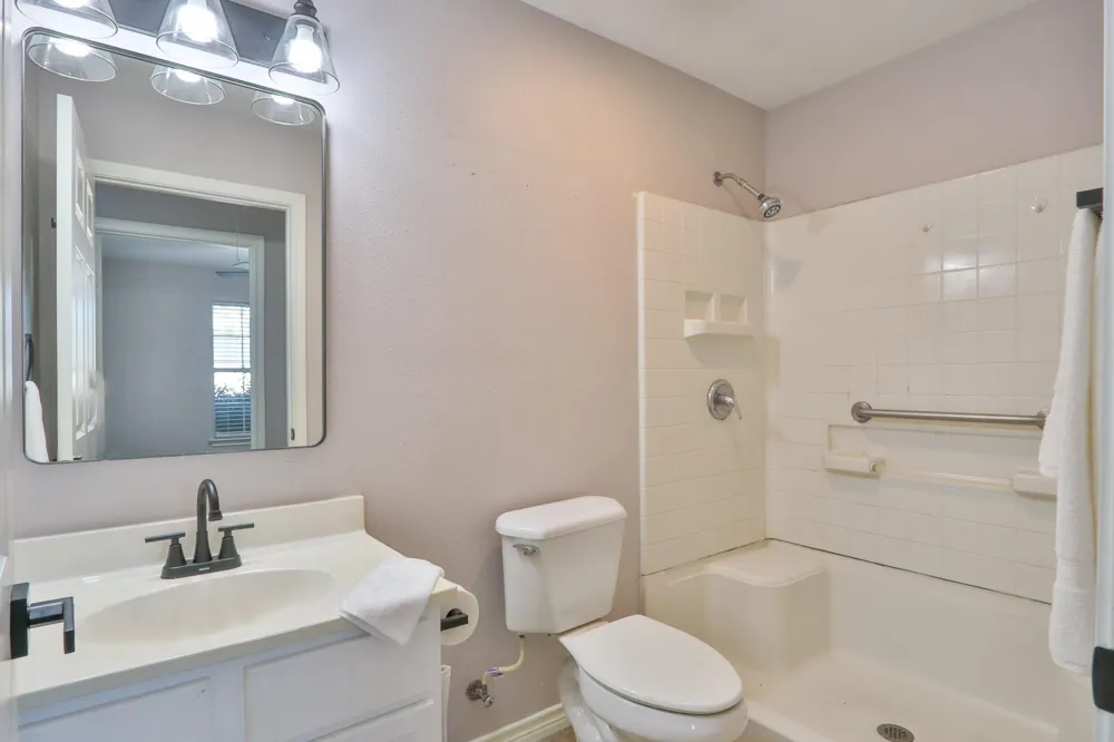 4002 Avenue N 1/2 Santa Fe, TX 77510