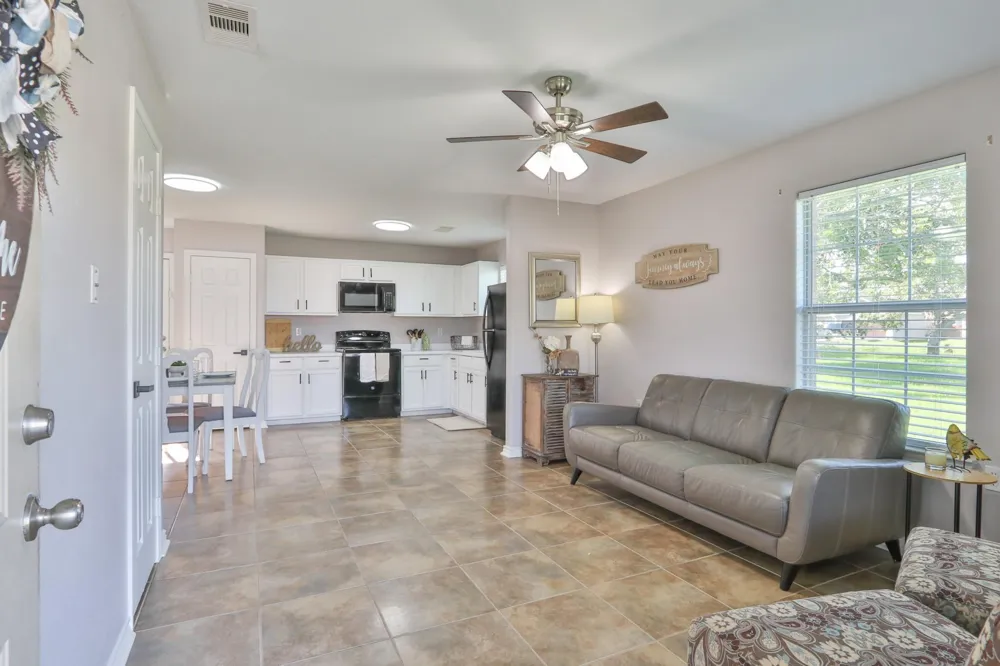 4002 Avenue N 1/2 Santa Fe, TX 77510