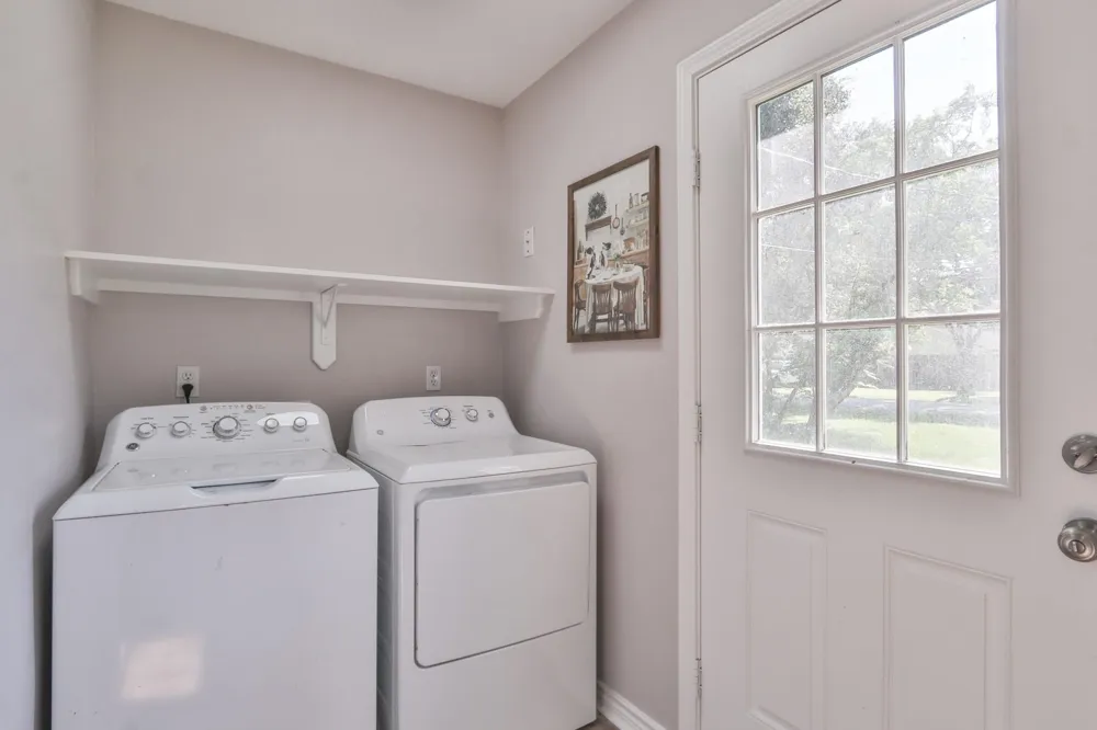4002 Avenue N 1/2 Santa Fe, TX 77510