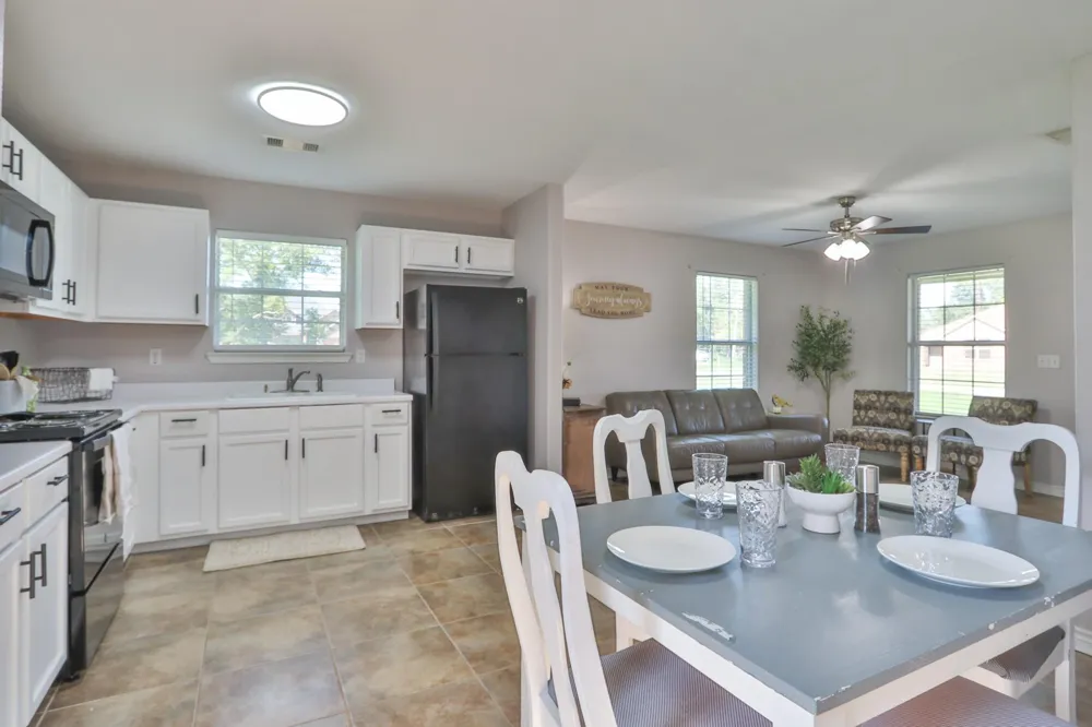 4002 Avenue N 1/2 Santa Fe, TX 77510