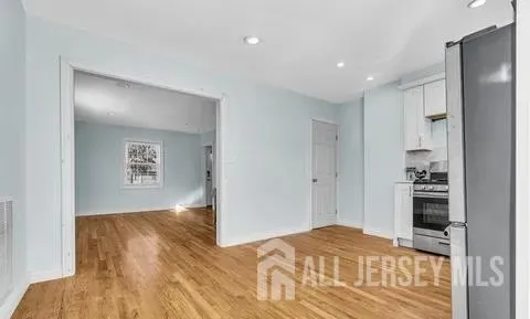 580 S Garden Avenue Woodbridge Proper, NJ 07095