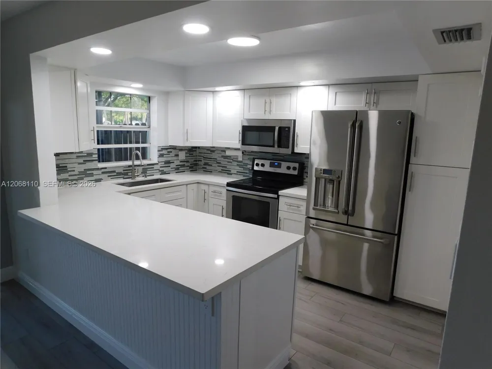 12164 SW 52nd Pl Cooper City, FL 33330
