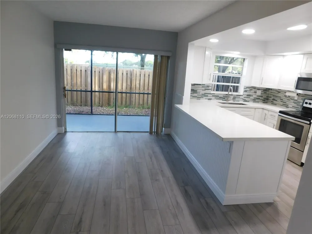 12164 SW 52nd Pl Cooper City, FL 33330