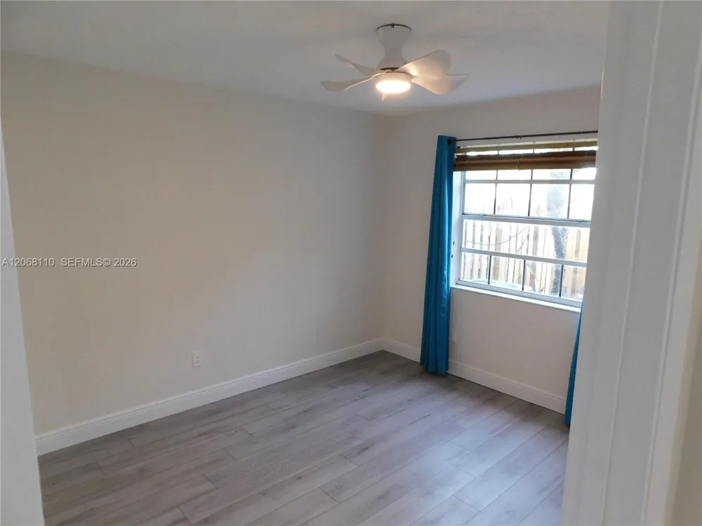 12164 SW 52nd Pl Cooper City, FL 33330