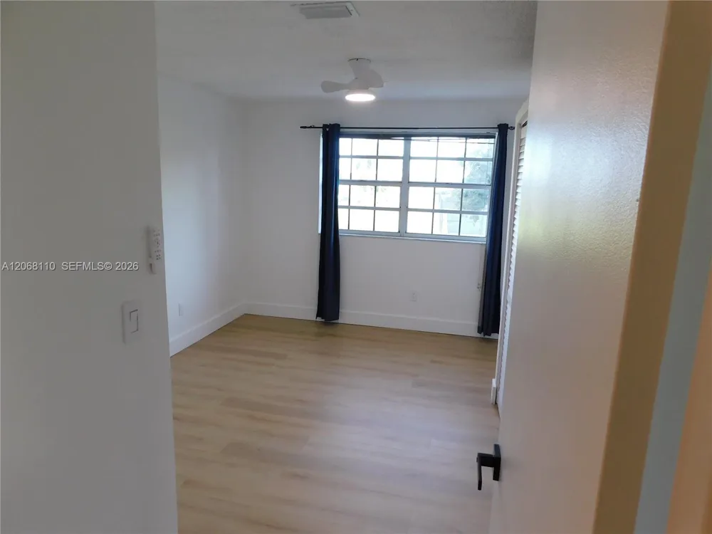 12164 SW 52nd Pl Cooper City, FL 33330