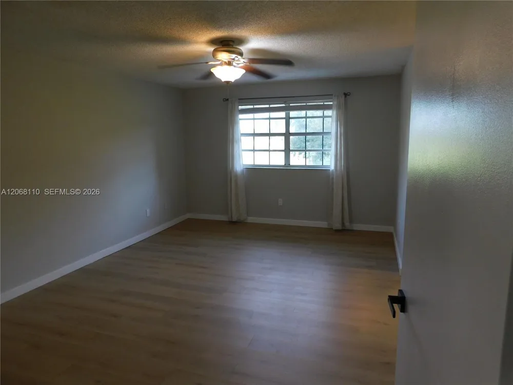 12164 SW 52nd Pl Cooper City, FL 33330
