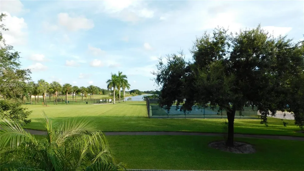 12164 SW 52nd Pl Cooper City, FL 33330