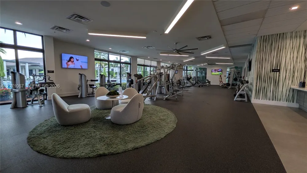 8001 NW 41st St #F-204 Doral, FL 33166
