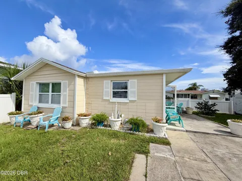 231 Williams Avenue #2
