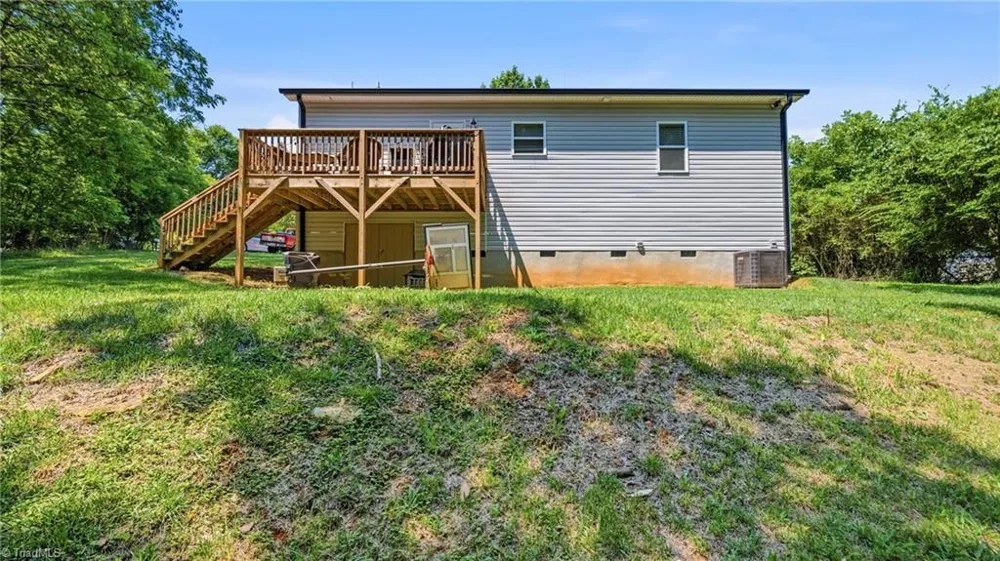 1620 Atway Loop Burlington, NC 27215