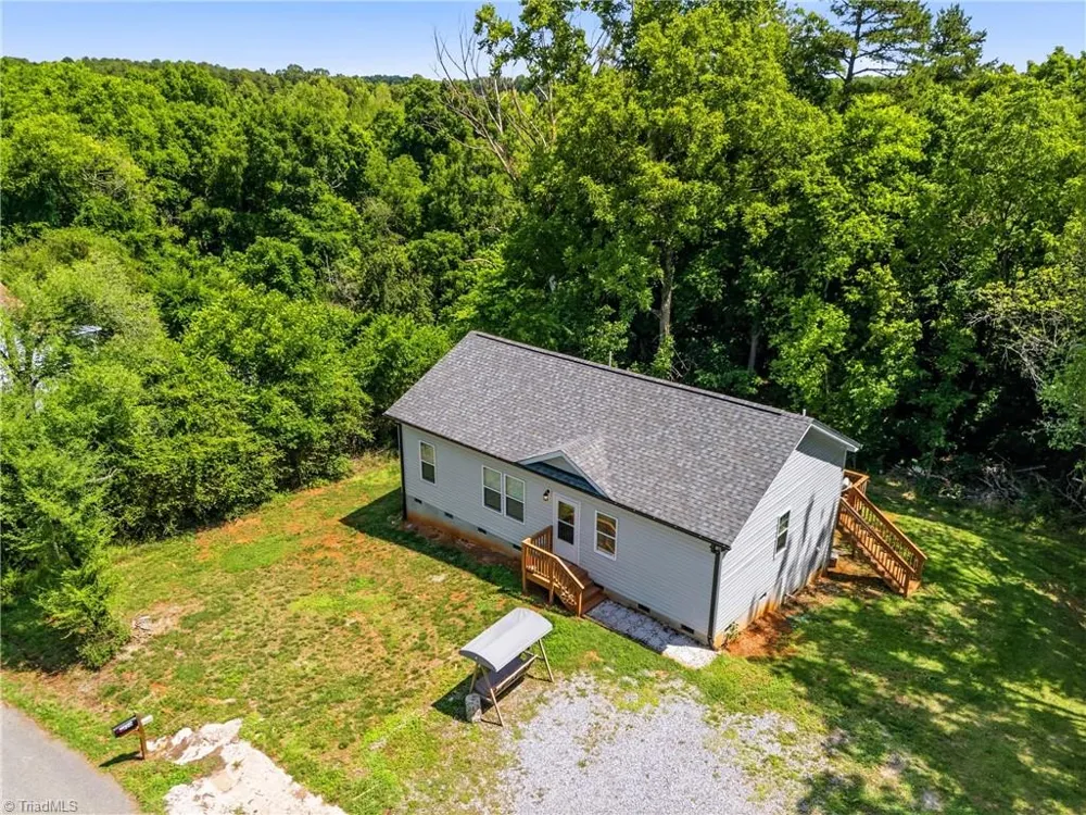 1620 Atway Loop Burlington, NC 27215