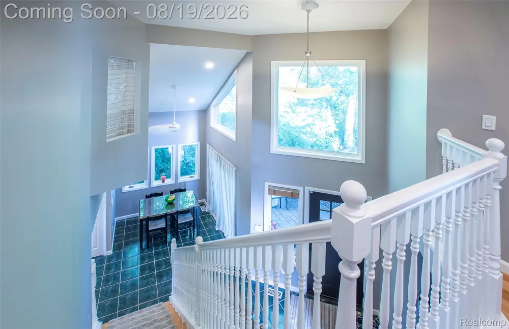 320 Charlevoix Street Commerce Charter Township, MI 48382