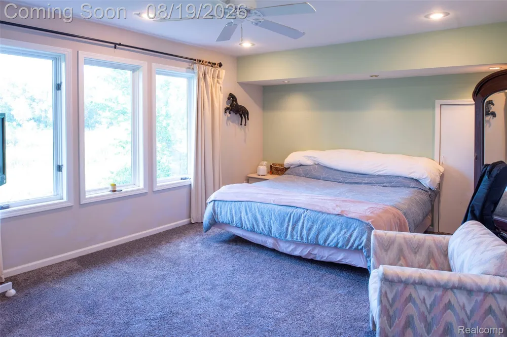 320 Charlevoix Street Commerce Charter Township, MI 48382