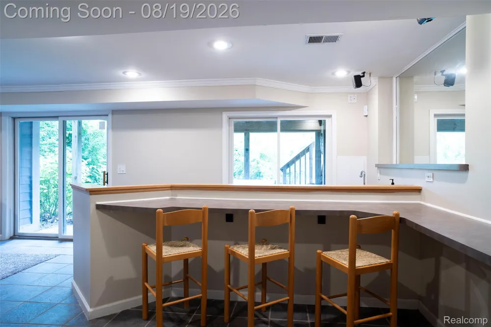 320 Charlevoix Street Commerce Charter Township, MI 48382