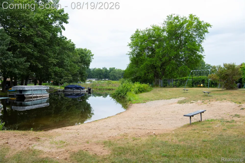 320 Charlevoix Street Commerce Charter Township, MI 48382