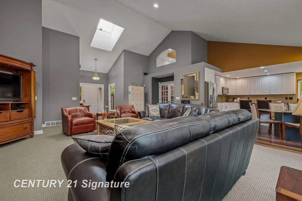 5790 Dunrovin Drive Saginaw Charter Township, MI 48638