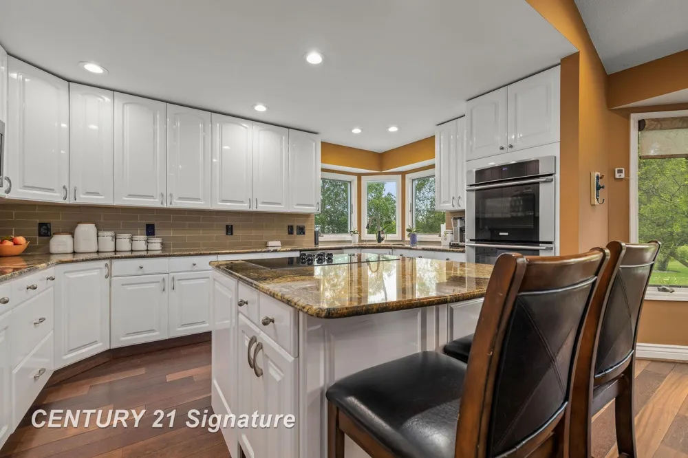 5790 Dunrovin Drive Saginaw Charter Township, MI 48638