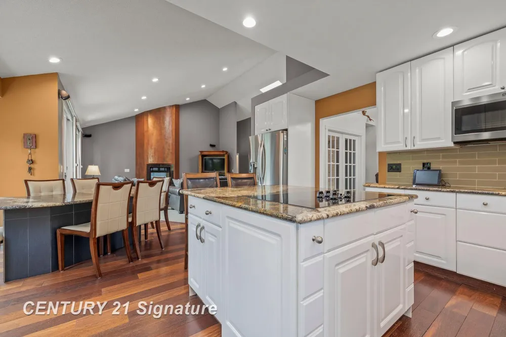 5790 Dunrovin Drive Saginaw Charter Township, MI 48638