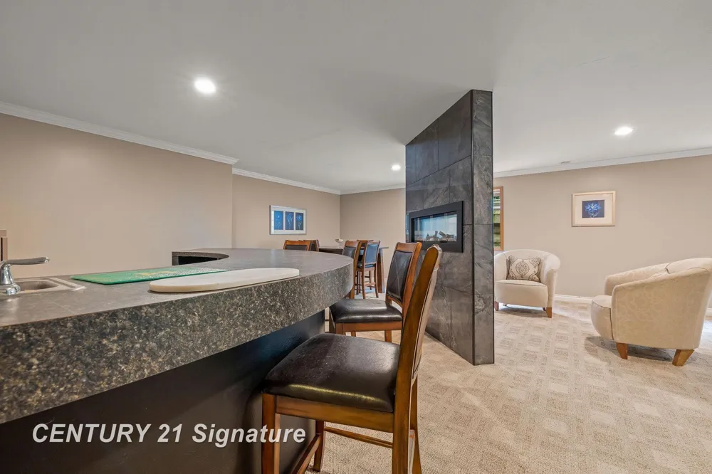 5790 Dunrovin Drive Saginaw Charter Township, MI 48638