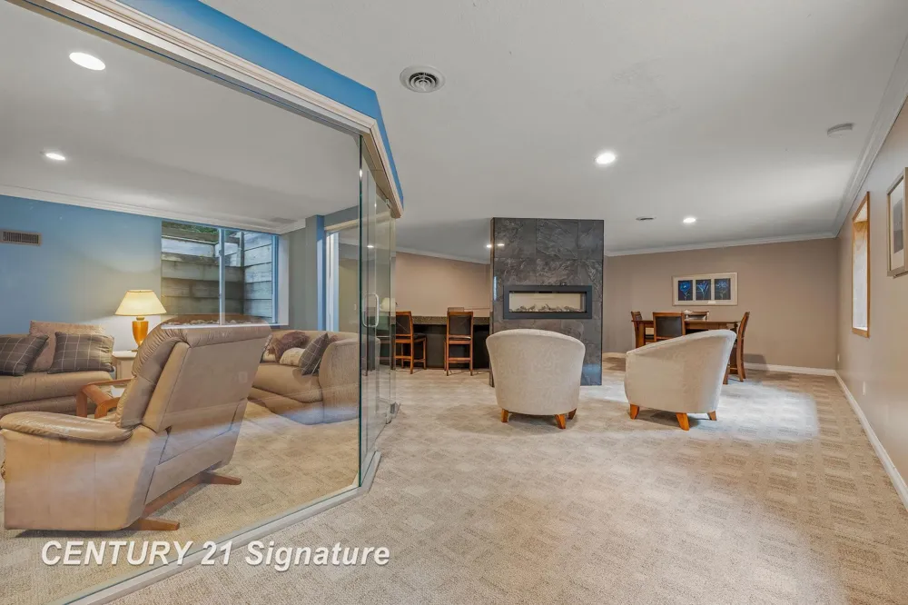 5790 Dunrovin Drive Saginaw Charter Township, MI 48638