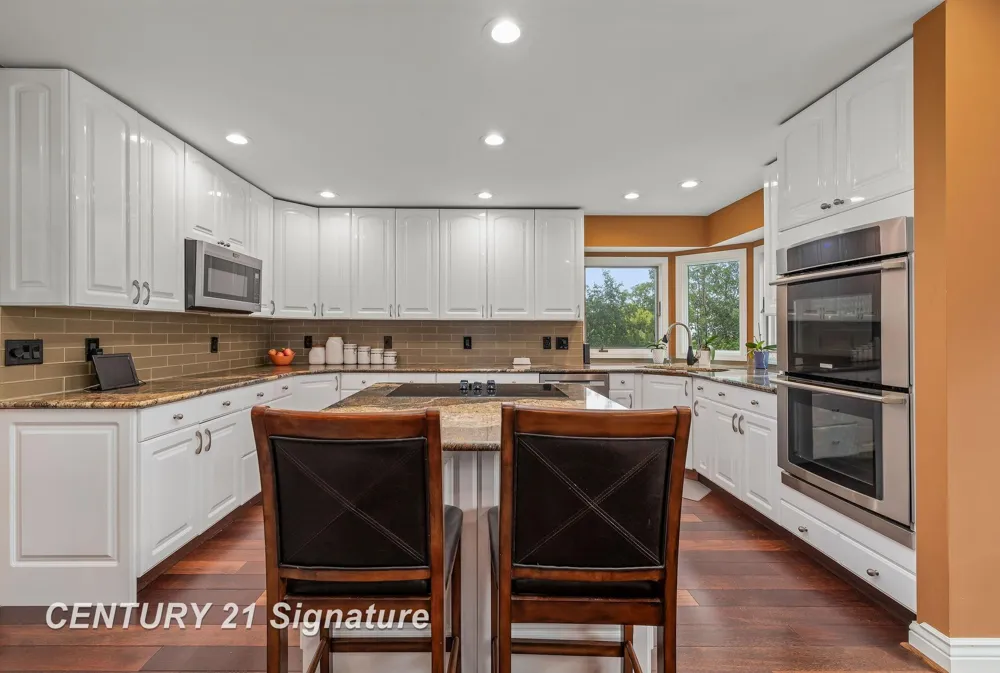 5790 Dunrovin Drive Saginaw Charter Township, MI 48638
