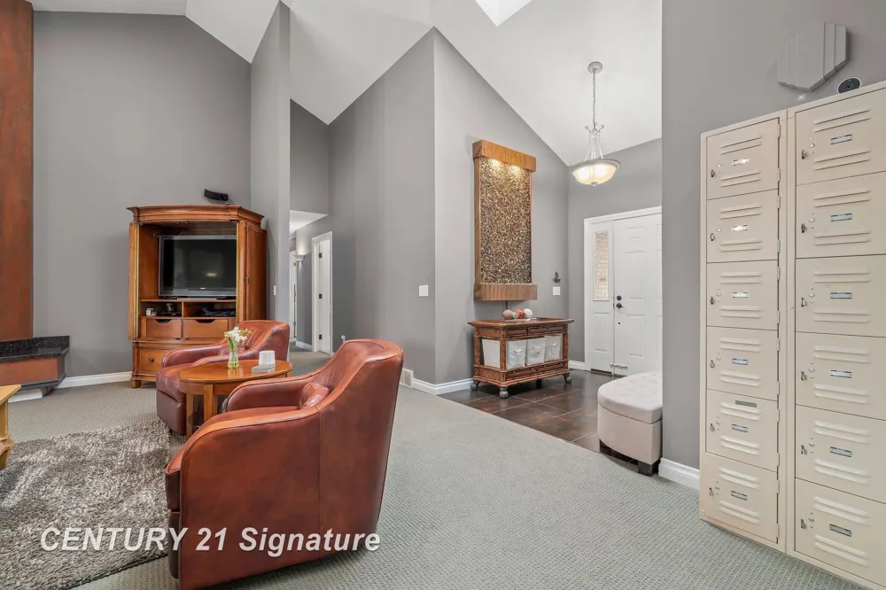 5790 Dunrovin Drive Saginaw Charter Township, MI 48638